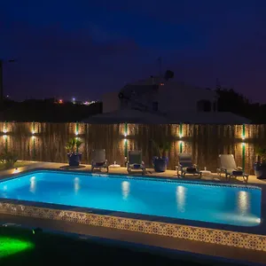 Yvonne,private Pool,private Parking 1,7 Km From The Beatch Villa